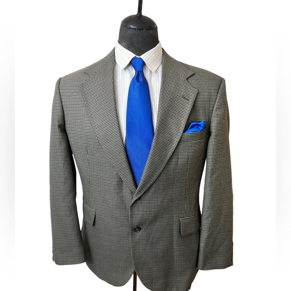 HAGGAR CLOTHING CO. MENS SPORTS BLAZER SIZE 44R WOOL &POLY BLEND☑️